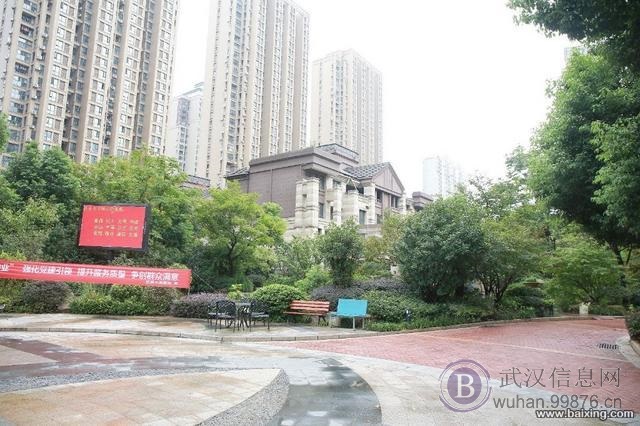 百瑞景 豪装通透四房 带两车位 全房暖气空调 稀有